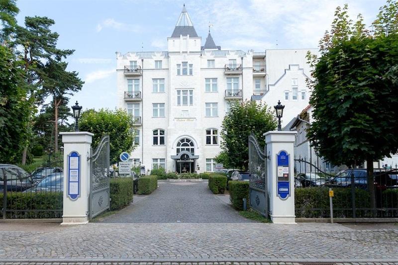 Usedom Palace ツィノヴィッツ エクステリア 写真